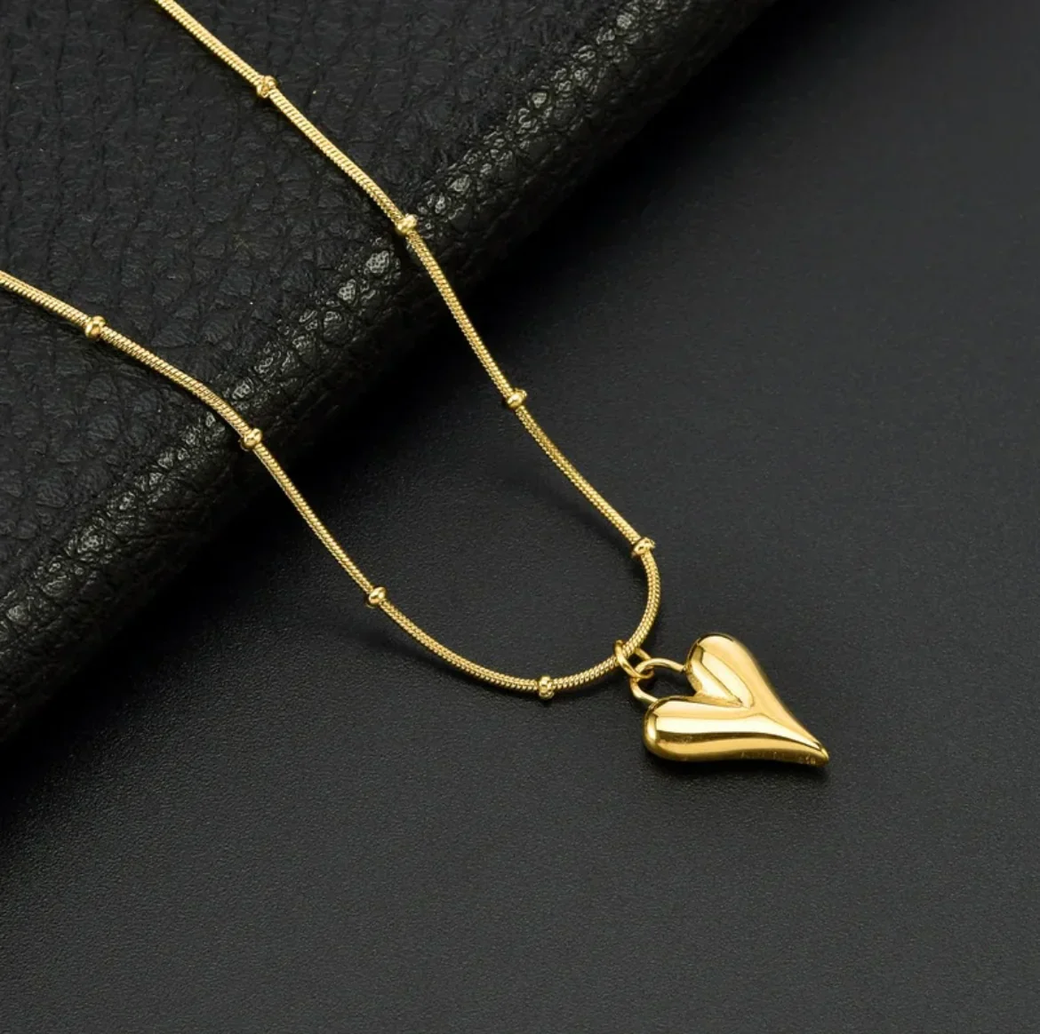 Golden Dil Necklace - Image 4