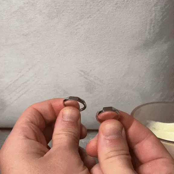 'I Love You' Couple Reflection Ring - Image 9