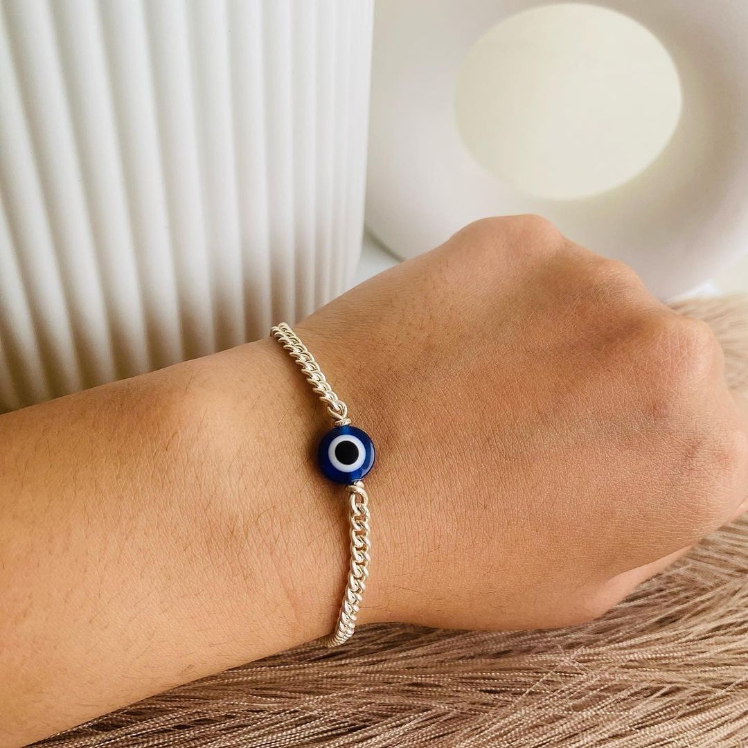 Sleek Chain Evil Eye Men's Bracelet - Image 3