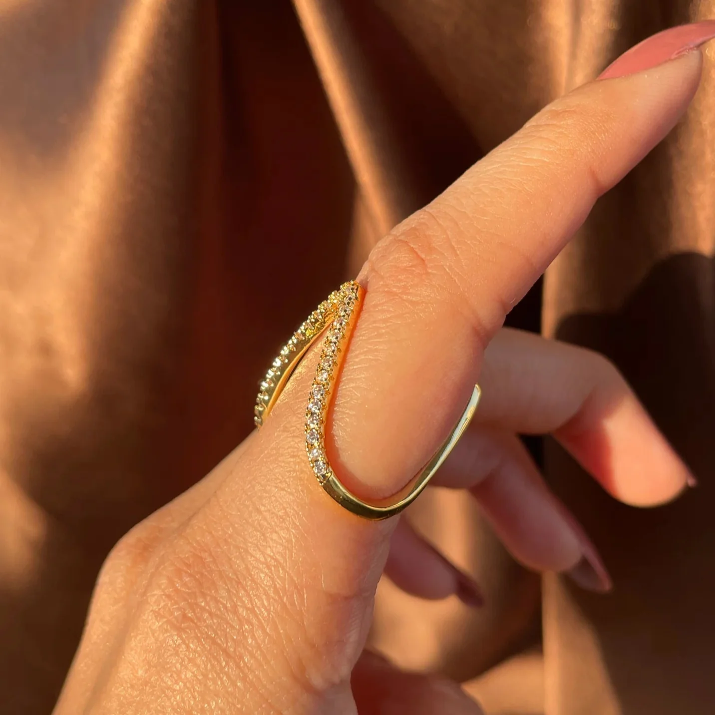 Twis Diamond Ring - Image 3