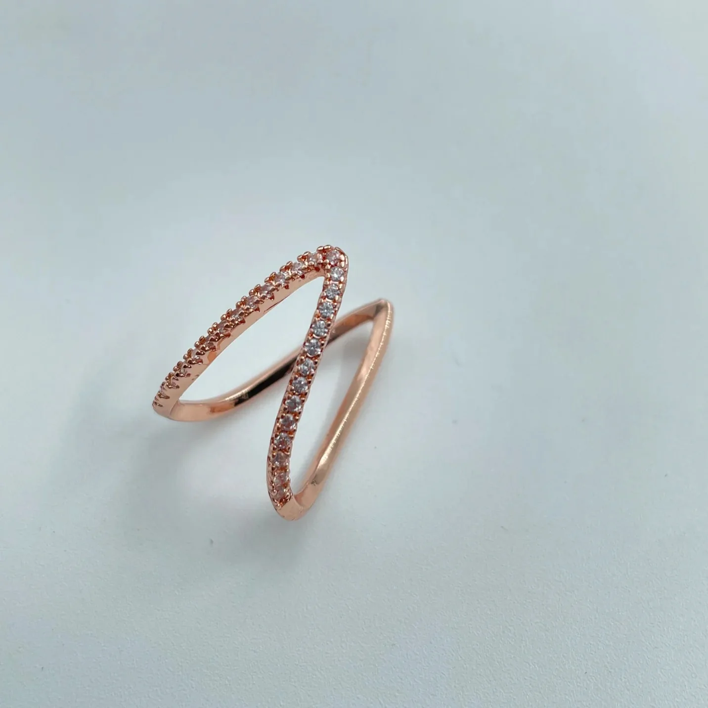 Twis Diamond Ring - Image 5